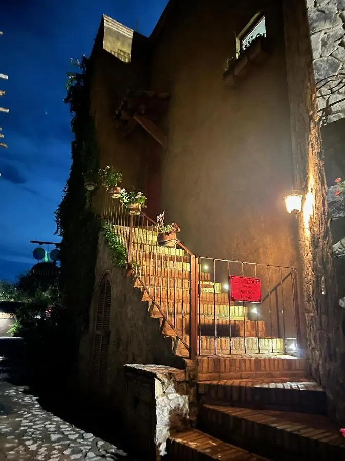 דירות Tlaxcala Loft Santiago Val'Quirico 0*,